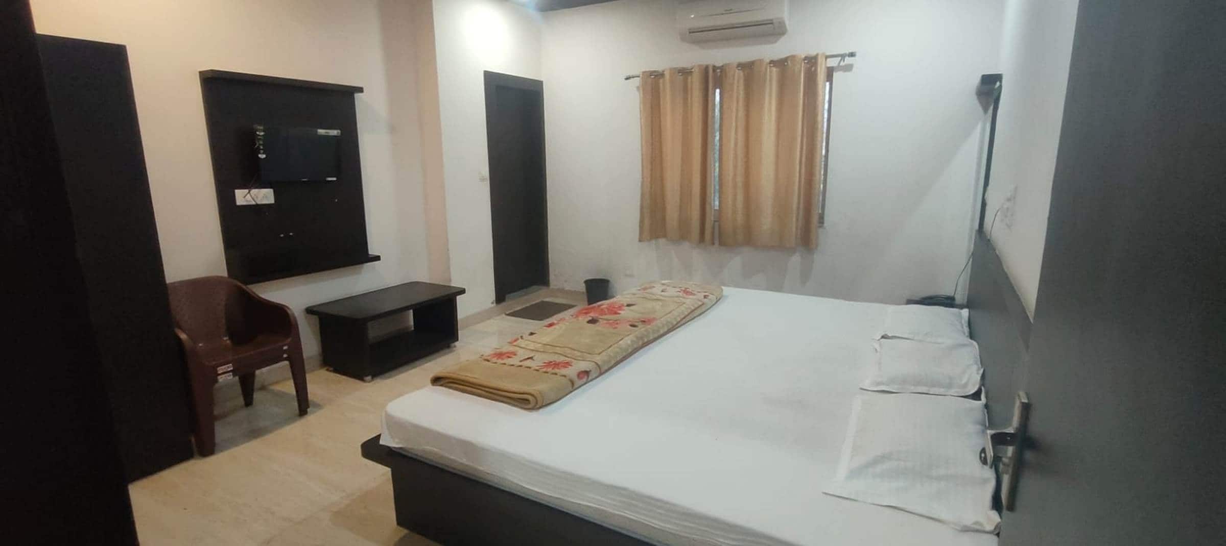 Hotel Ashapura Udaipur - Tap to explore photos