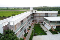 Carina Retreat Resort