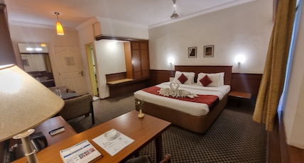 Hotel Skylon By Bizzgrow Hotels Room Type - Super Deluxe Room Hotel Skylon By Bizzgrow Hotels Room Type - Super Deluxe Room
