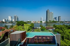 We Hotel Riverfront