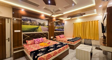 Lokenath Resort Room Type - Family Room 6 Bed