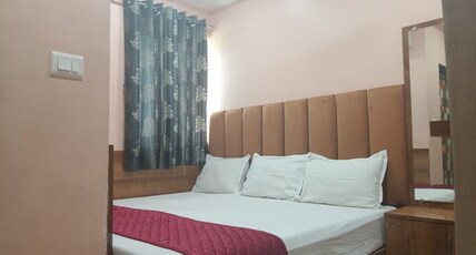 Hotel Babli Room Type - Deluxe Room