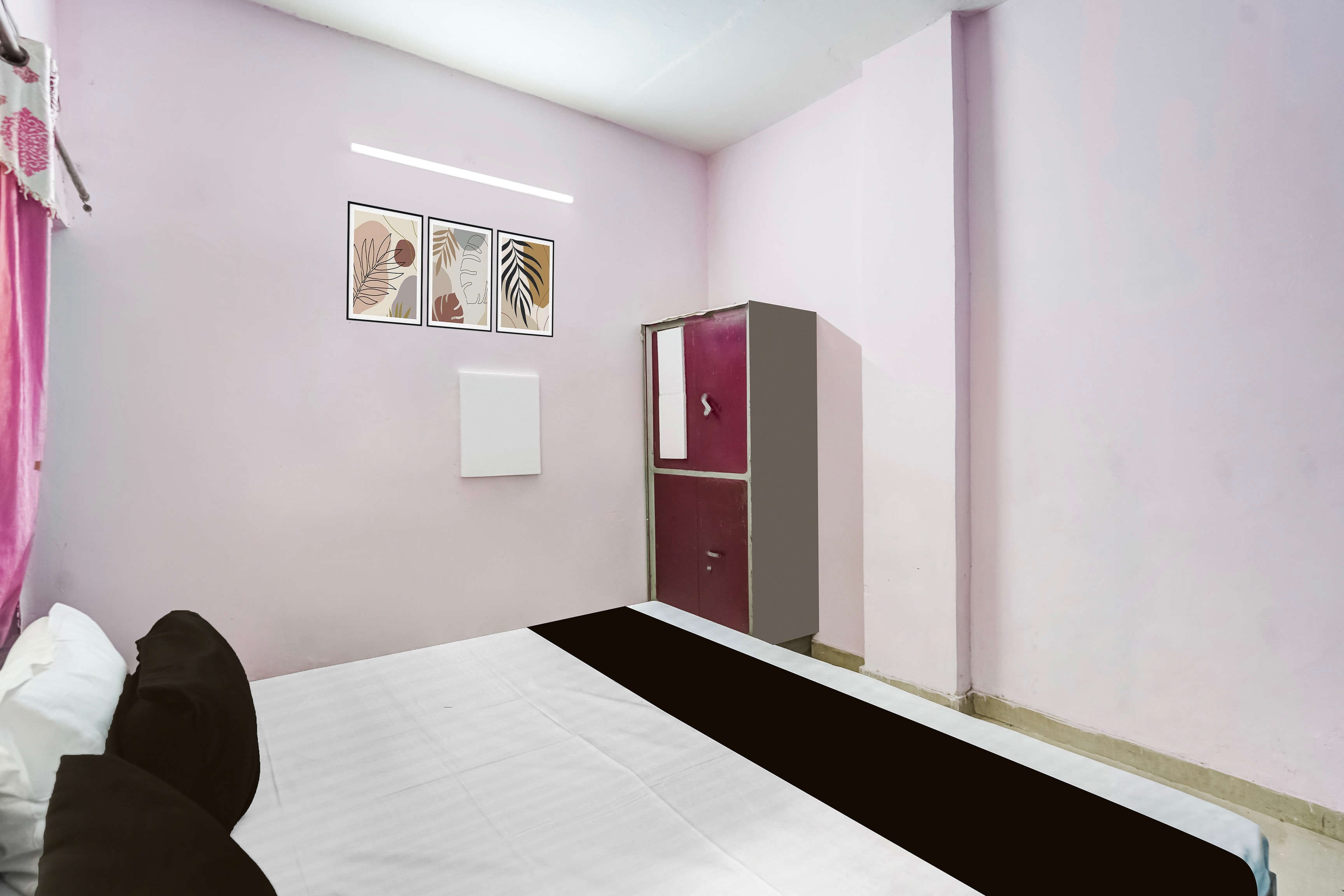 SPOT ON Gorav Smark - Tap to explore photos