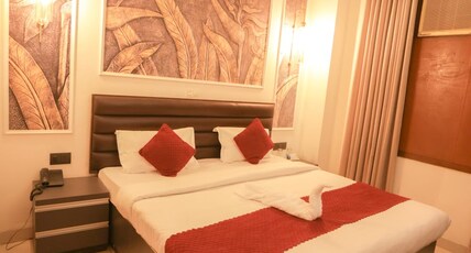 AR RESIDENCY @OKHLA VIHAR METRO STATION Room Type - Superior Room