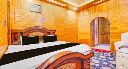 Townhouse Railway Road Srinagar Formerly Holiday Homes Room Type - Deluxe with Mountain View Townhouse Railway Road Srinagar Formerly Holiday Homes Room Type - Deluxe with Mountain View