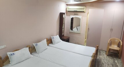 Le Grace Inn (Iyer Bungalow) Room Type - Double Deluxe