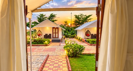 SN Eco Resort And Waterpark Room Type - Medium Tent Cottage With Lake And Hill View SN Eco Resort And Waterpark Room Type - Medium Tent Cottage With Lake And Hill View