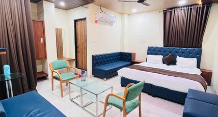 Shri Shiv Ganga Bhakt Niwas Room Type - Executive Suite Triple AC room with King Bed and Sofa Shri Shiv Ganga Bhakt Niwas Room Type - Executive Suite Triple AC room with King Bed and Sofa