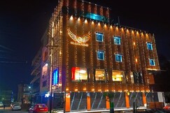 Black Bird Hotel And Restaurant