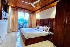 Royal Oak Near Subhash Chownk