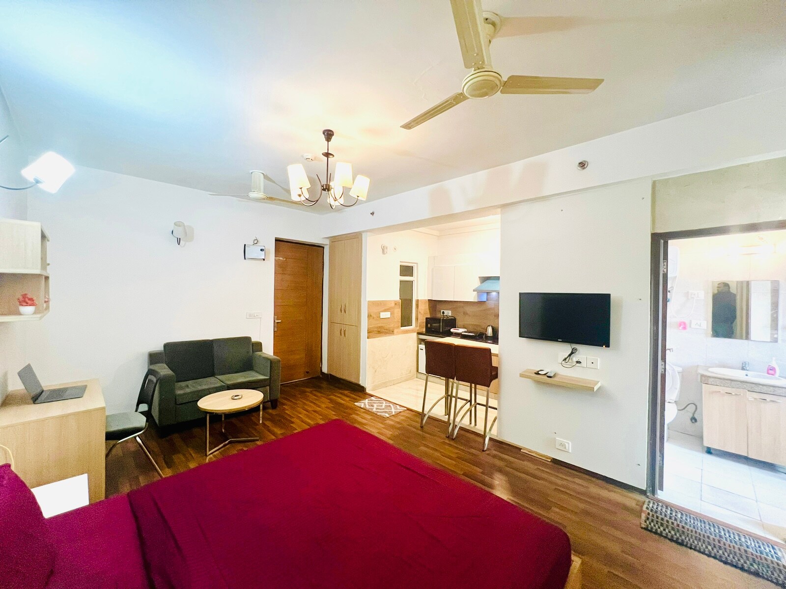 Hexagon by Noida Studios - Tap to explore photos