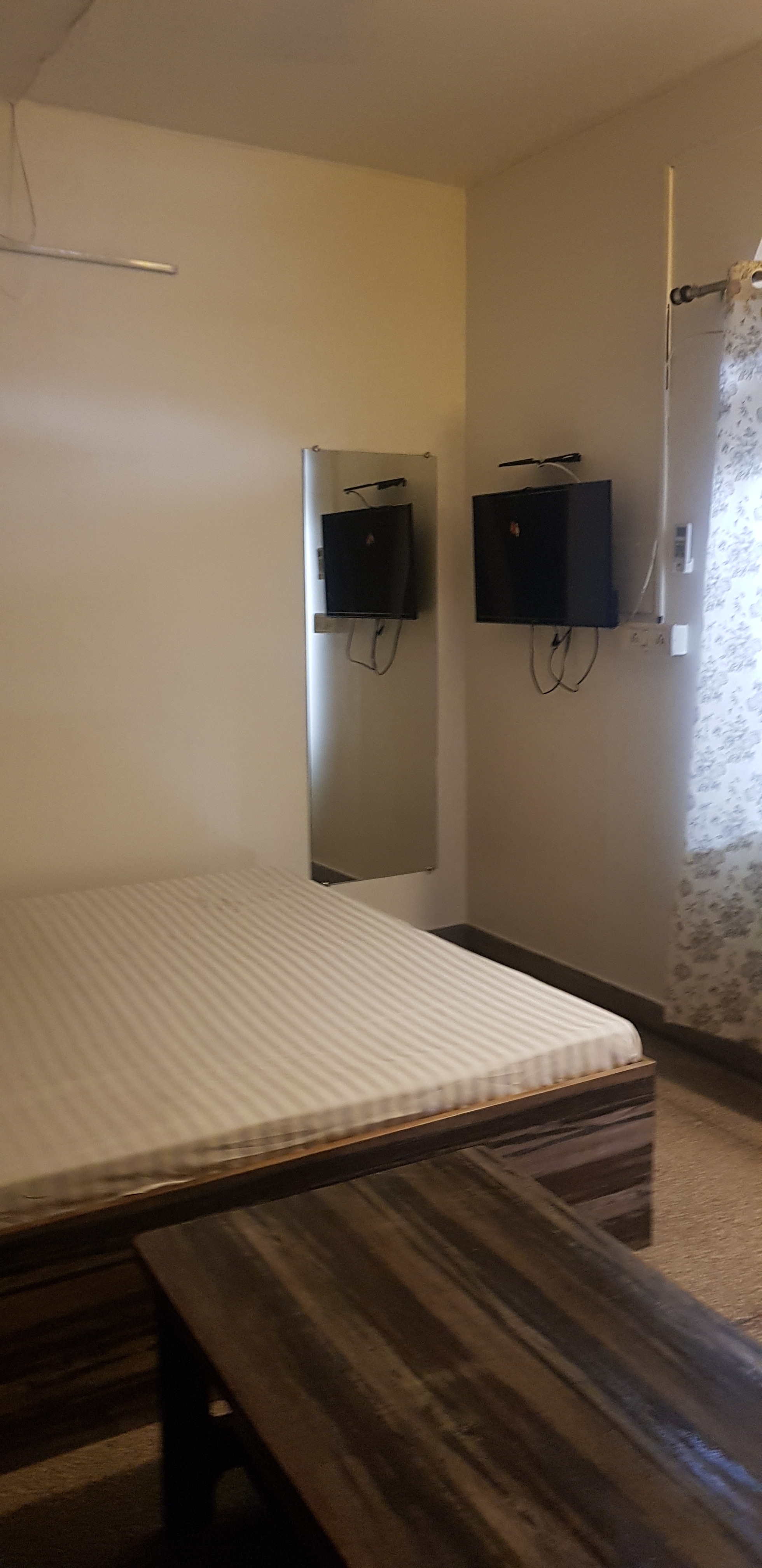 HOTEL SAMRAT - Tap to explore photos