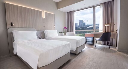 Wyndham Singapore Hotel Room Type - Executive Club Marina Bay View Twin Room