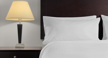 Holiday Inn OTTAWA EAST Room Type - 1 King Standard High Floor