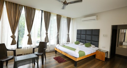 Thavika SIlverwoods Residence Yelagiri Room Type - Cedar Suite With Balcony