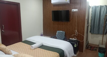 NADD ROOMS AND BANQUET Room Type - Executive Queen Room