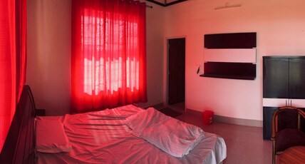 Kanva Farms Room Type - Deluxe AC Room