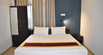 SWASTIK INN Room Type - Deluxe Room