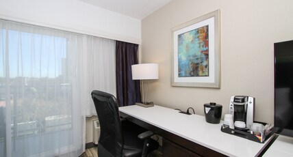 Holiday Inn Express San Diego Downtown Room Type - Standard Room