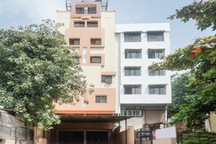 Super Hotel O River View Near Shaniwar Wada