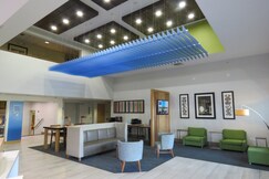 Holiday Inn Express & Suites Burlington, an IHG Hotel