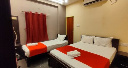 Shree Ramalinga Residency Room Type - AC Triple bed