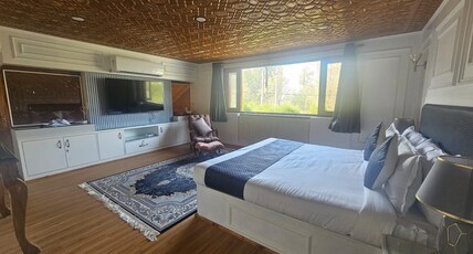 Tree of Life Lakeside Cottage Room Type - Duplex Suite - Lake View