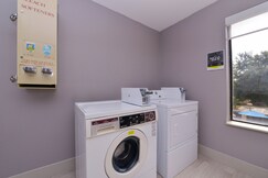 Holiday Inn Express & Suites AUSTIN NW - LAKELINE