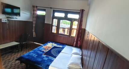 Gaddi Homes Room Type - Standard room