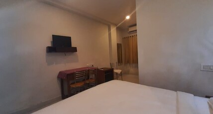 MANNA TOURIST HOME Room Type - AC Room