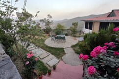 Woodpecker's nest by lake & woods Muktshwar