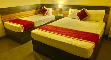 Mookambigai Residency Room Type - 3 PERSON AC ROOM