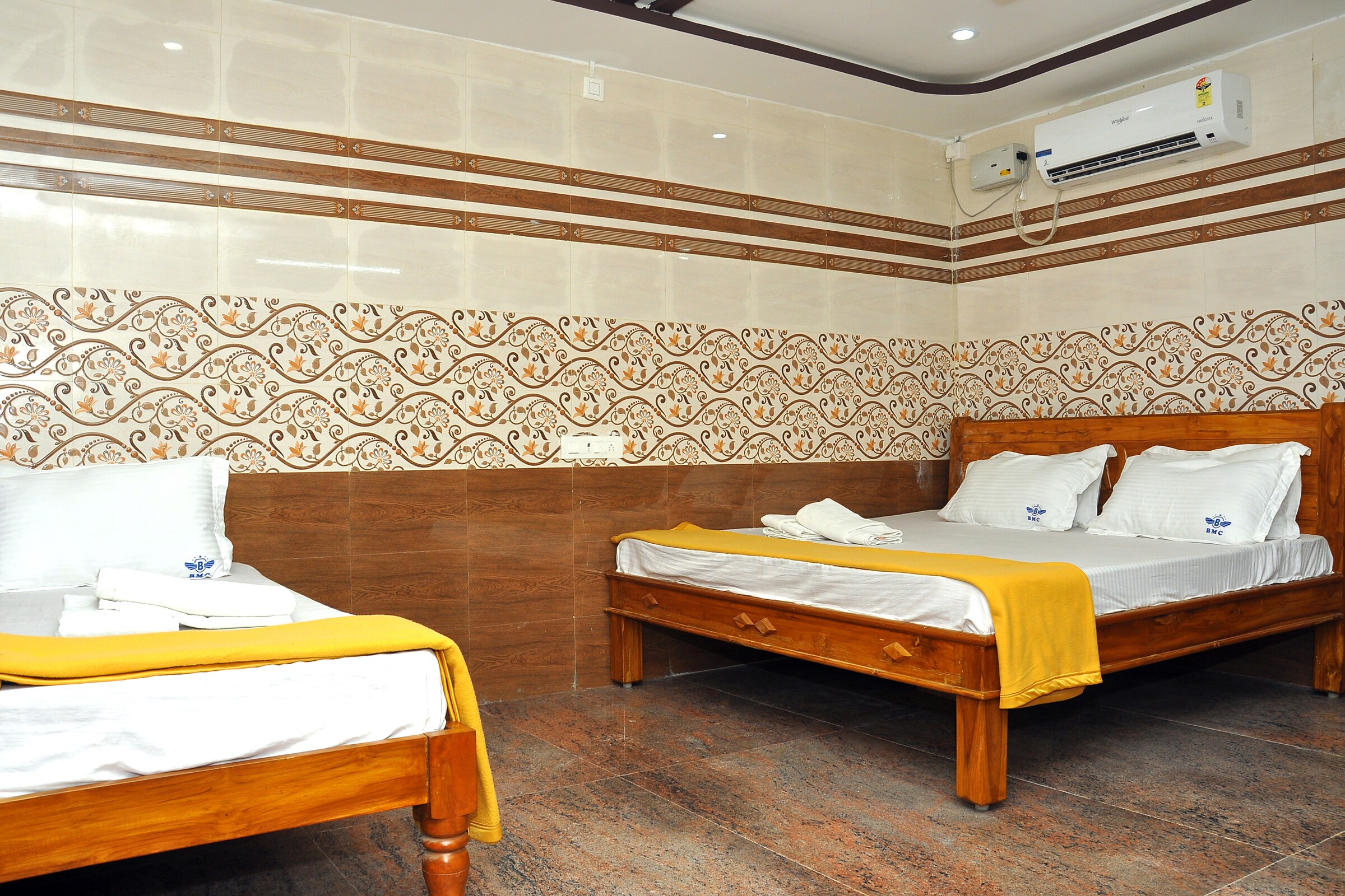 BMC FUNCTION HAALL & RESIDENCY - Tap to explore photos