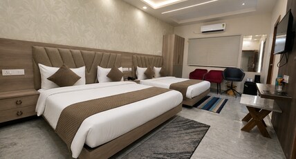 Aaditri Inn Room Type - Superior Double Room