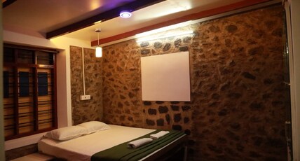 SpiceBuds FarmStay - Ramakkalmedu Room Type - Cardamom Suite Cottage