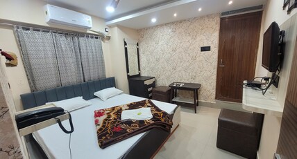 Tirupati Plaza Room Type - Semi Deluxe