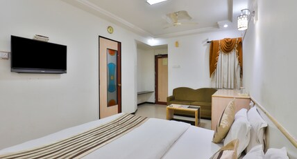 Hotel Ever Krishna  Room Type - Executive Room