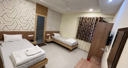 Hotel Pratap Heights Room Type - Deluxe Non Ac Room