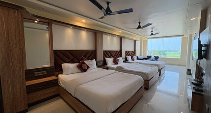 Hotel Aarohi Room Type - Junior Suite