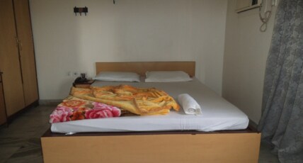 Hotel City centre (Pure Veg) Room Type - Executive Room Ac (Ground Floor)