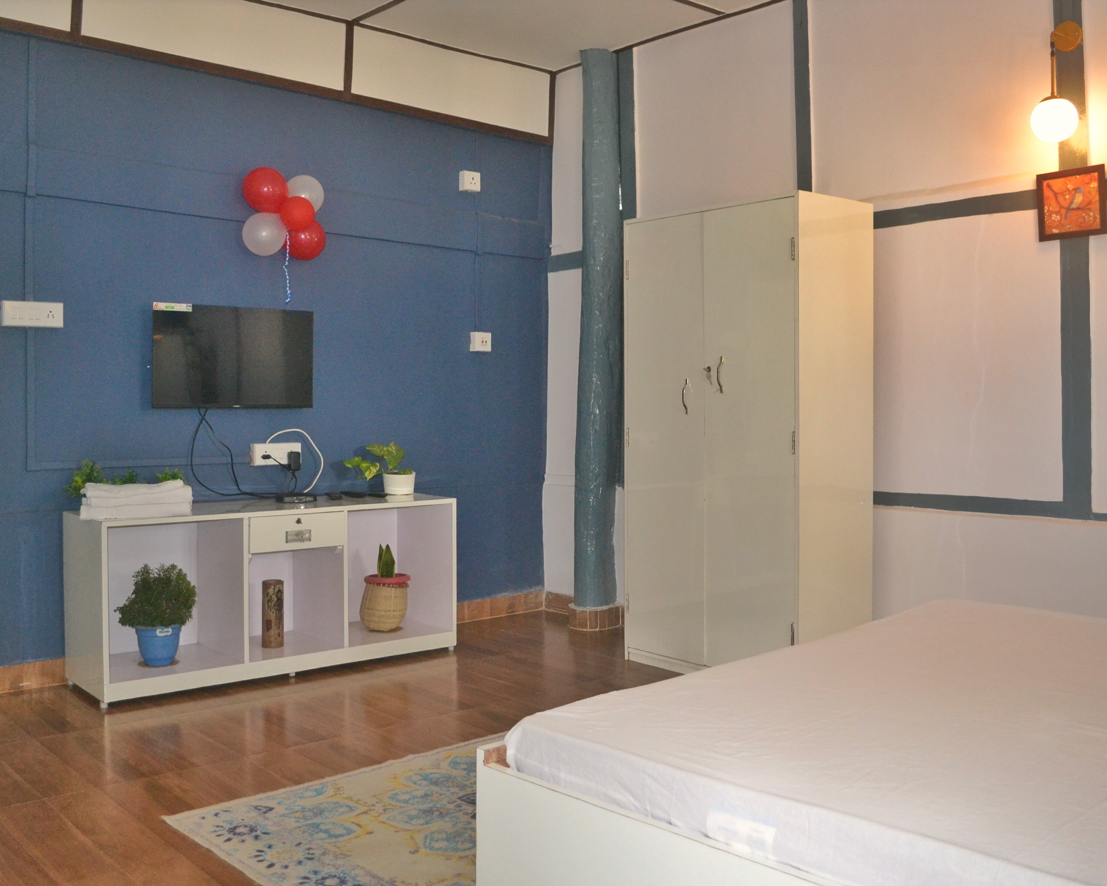 SUNNY VILLA HOMESTAY - Tap to explore photos