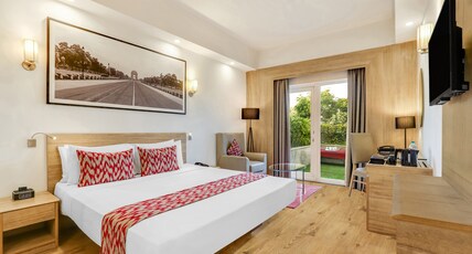 Lemon Tree Premier City Center Gurugram Room Type - Premier Queen or King Garden Room
