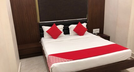 Hotel Sai Neel Room Type - Classic Room
