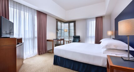 Hotel Capitol Kuala Lumpur Room Type - Premium Corner