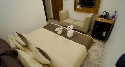 Serenity By The Ganges Room Type - Deluxe Room
