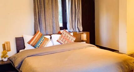 RoseTree Stays Room Type - Bedroom 5