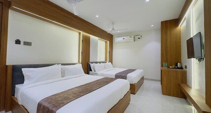 Travinities Hotel Avni Palace Room Type - Family Room
