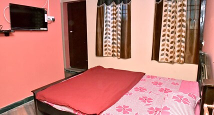 ABISHEK MANSION Room Type - Standard Room with Balcony