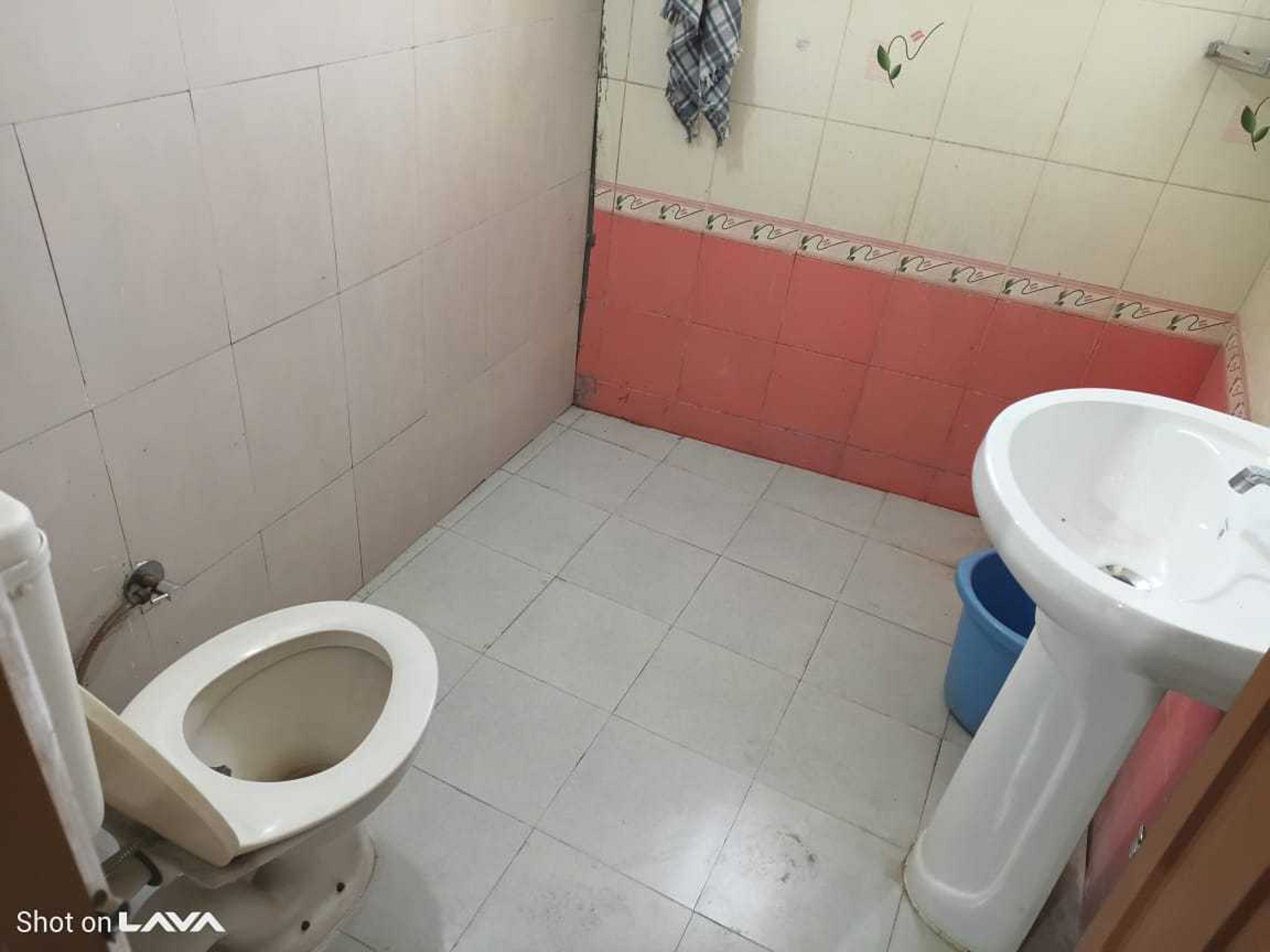 Hotel O by OYO Prem Guest House - Tap to explore photos