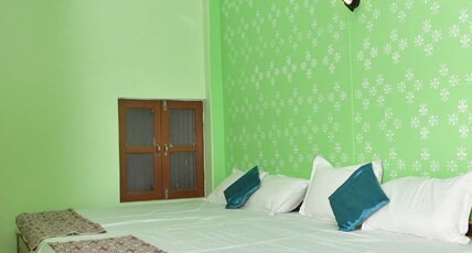 Sri Kashi Stay Room Type - Bedroom 1